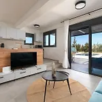 Elixir Vacation Villa *