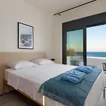 Elixir Vacation Villa *