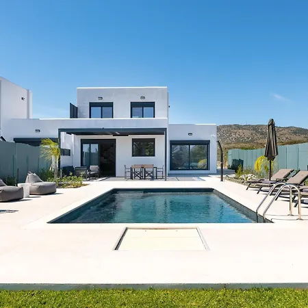 Elixir Vacation Vila Gennadi